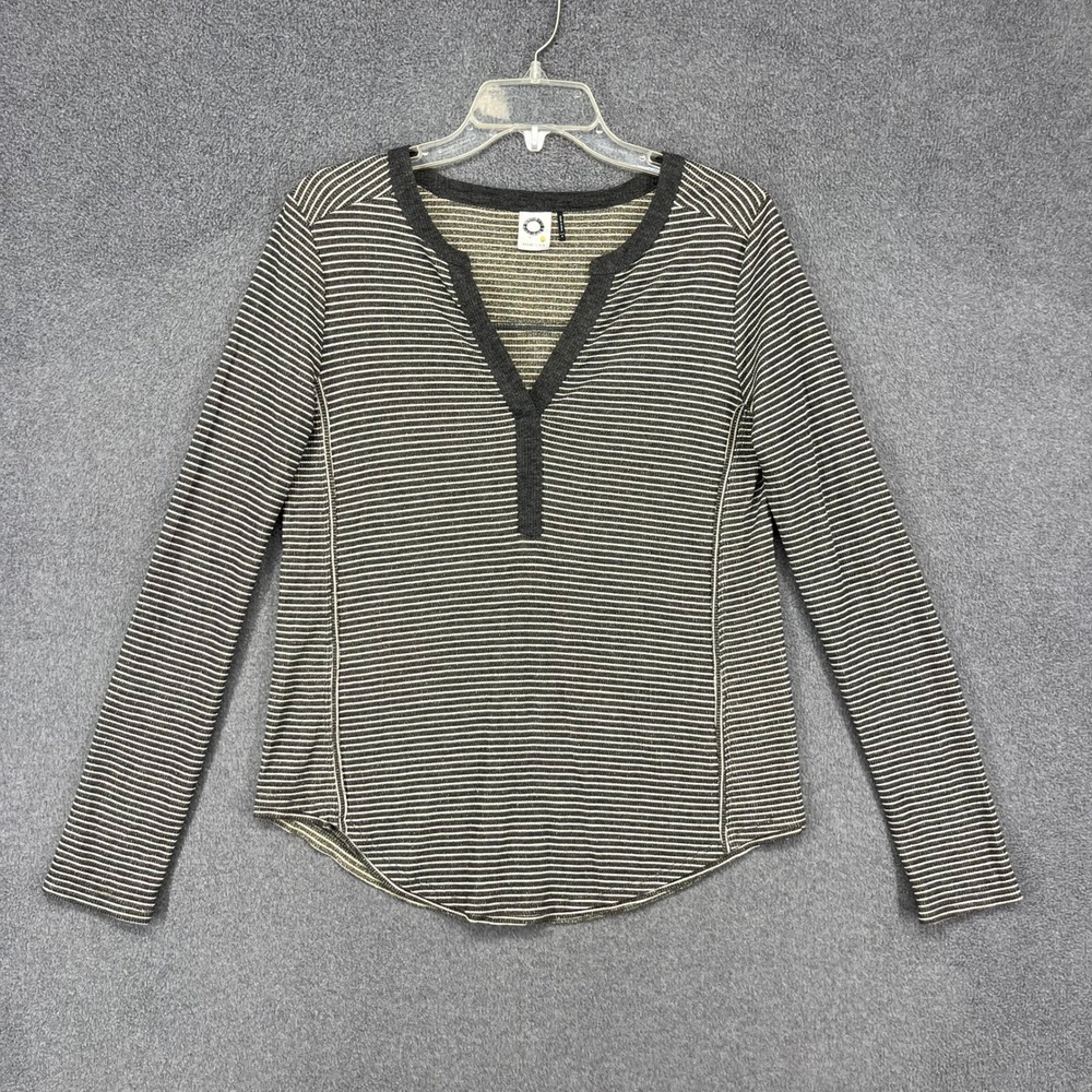 Akemi‎ + Kin Striped Top Women S Grey Metallic Stripe Split Neck Anthropologie